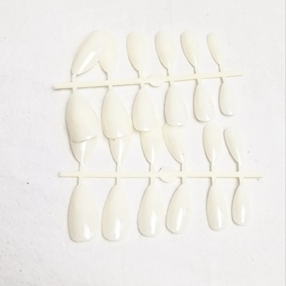 24 Pieces Fake Press On Nails